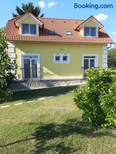Kondics Apartmanház - Image 1