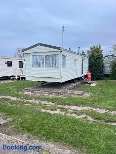 Seawick Beach Caravan - Image 1