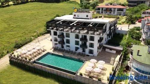 Lemon Suites & Restaurant - Image 1