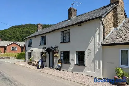 The Crown Inn at Newcastle - Image 1