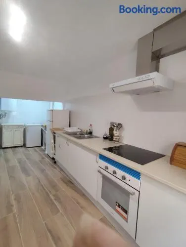 Casa Centenaria en Cortes de Pallás - Image 1
