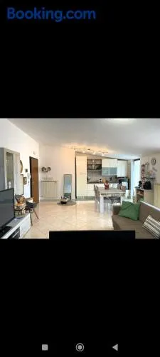 Casa da Rizz - Image 1