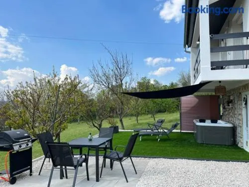 Horizon Hill - Image 1