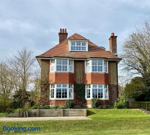 Mulberry House - a seaside retreat - Image 1