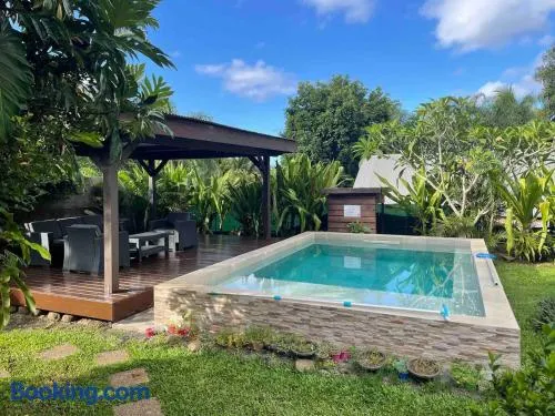 Hiva Lodge Moorea - Image 1