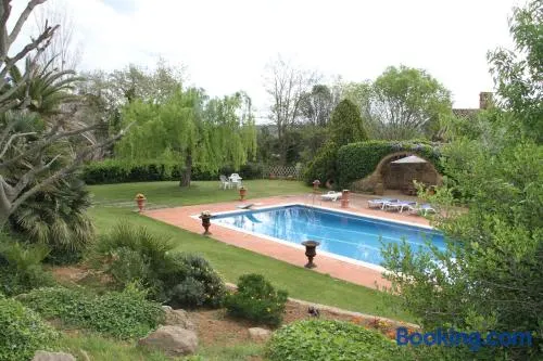 Mas Vilosa Bed and Breakfast - Image 1