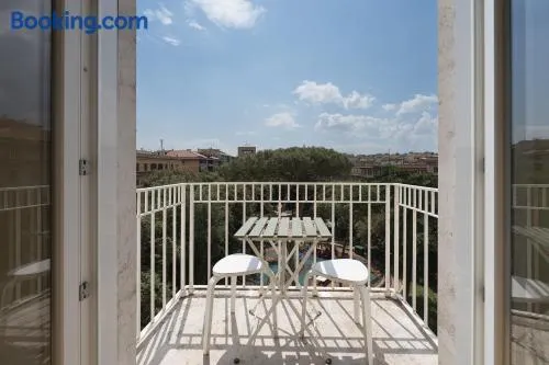 Alma Sun Rooms - Testaccio Heart of Rome - Image 1