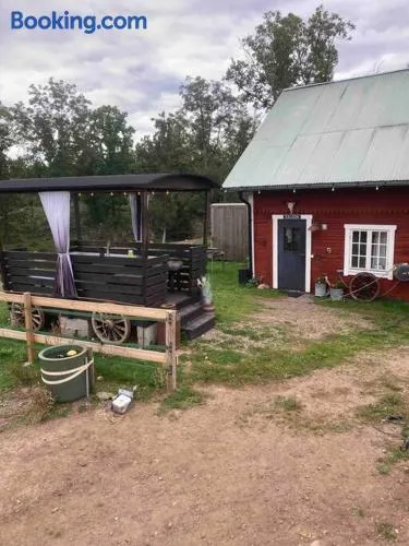 Mysigt boende på landet nära naturen - Image 1