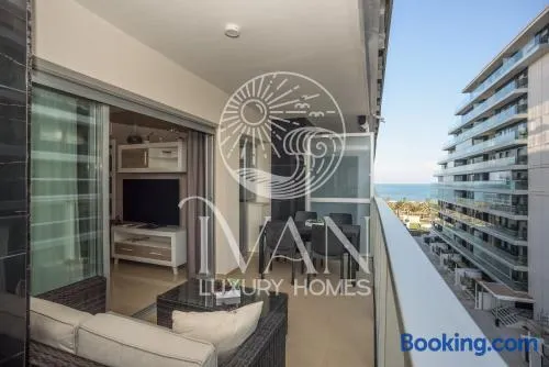 Casa Ana Ivan Luxury Homes 3ªPlta Sur 1ªLinea - Image 1