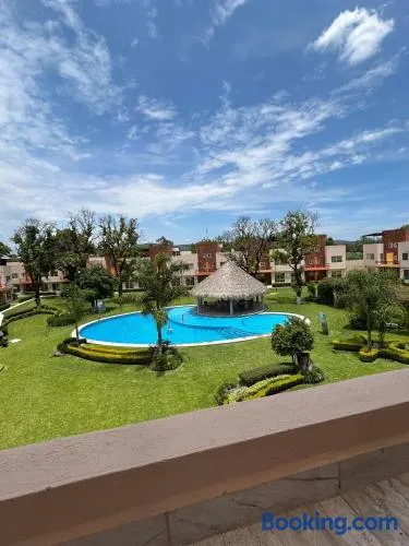 Casa con Alberca en condominio - Image 1