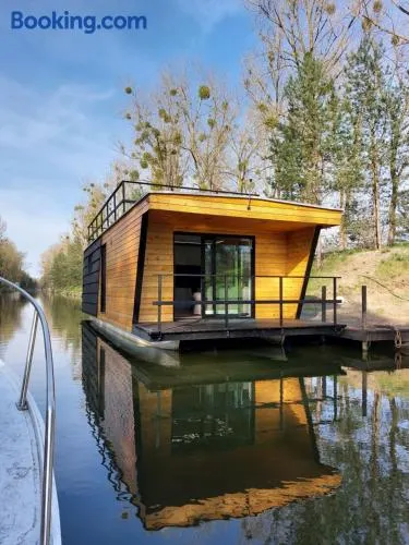 Haus Boat LIBERTY - Image 1