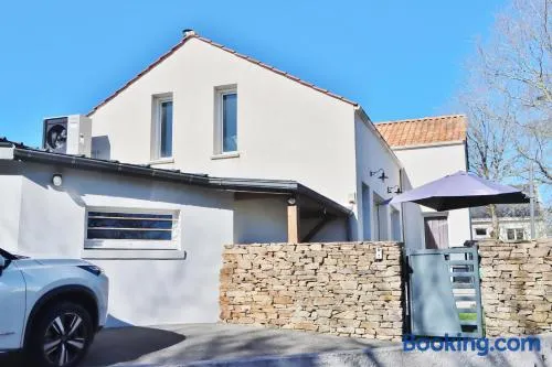 Maison rare 3 étoiles à Couëron Jardin & parking - Image 1