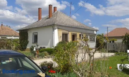 Bochmann Cottage - Image 1