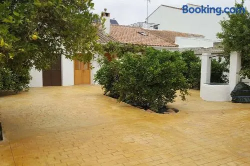 GRAN CASA RURAL CON PATIO EN ENCINAREJO DE CÓRDOBA - Image 1
