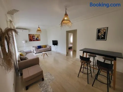 Top capi appartement avec parking - Image 1