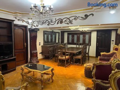 3 Bedroom apartment with Garden - Image 1
