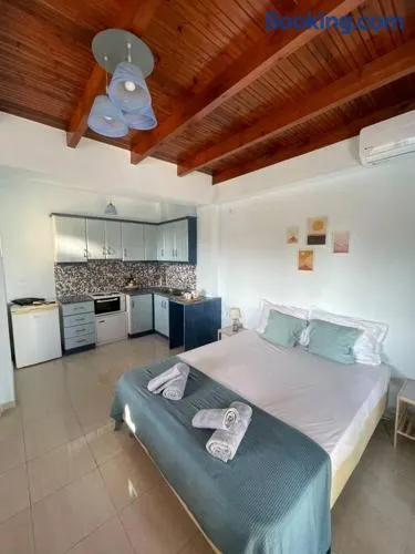 BlackMountain Room - Image 1