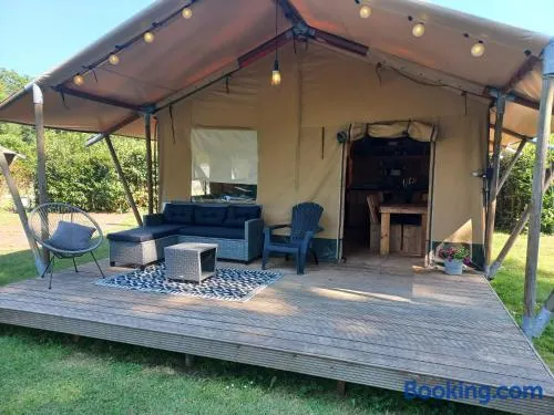 Luxe Safaritent met privé sanitair voor het hele gezin I 6 personen - Image 1