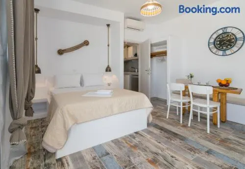 Giannoulis Hotel - Image 1