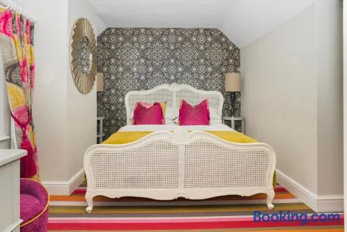 Beautiful Boutique Rooms in Little Dunmow - Near Stansted Airport - Image 1