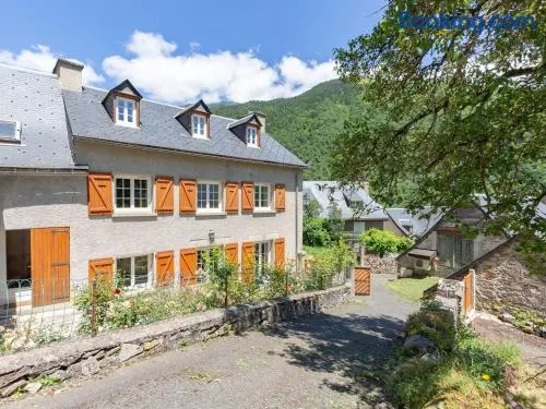Maison typique 10 pers. avec Wifi, jardin et terrasse, à 5 min de Loudenvielle - Image 1