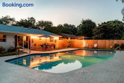40-Ft Private Pool - Pet-Friendly 15 Min to Beach - Image 1