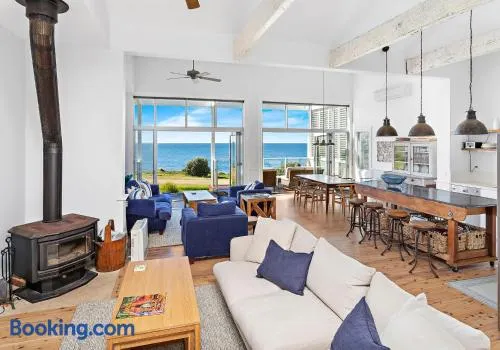 Hamptons Escape - Image 1