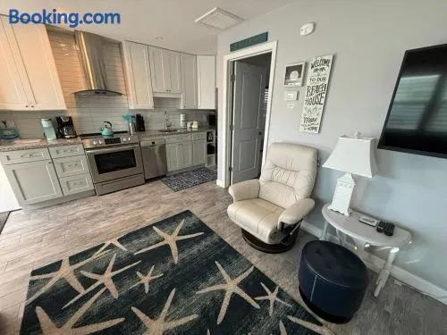 Gulf Holiday Unit 11 - Image 1