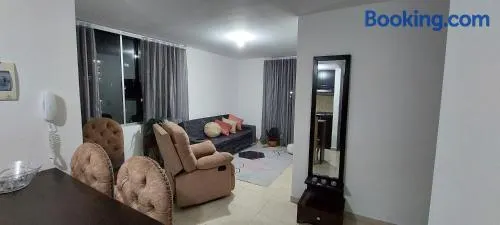 Arturo Apartamento Con hermosa vista y piscina - Image 1