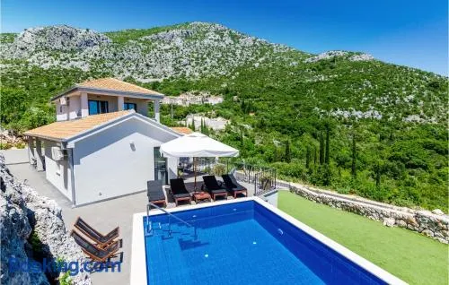 Four-Bedroom Holiday Home In Zaton - Image 1