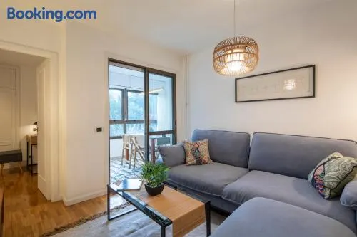 Coqueto con piscina y parking by CABANA Rentals - Image 1