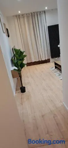 Appartement dans rue calme - Image 1