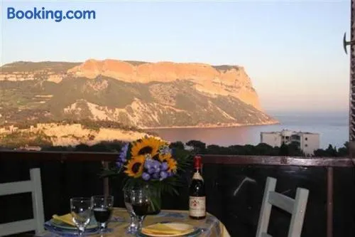 Cassis, perle de la Méditerranée - Image 1