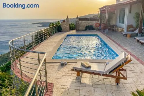 Maistros Villa - Image 1
