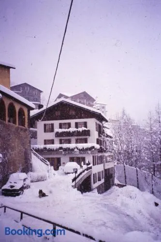 Albergo - B&B Alpina - Image 1