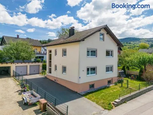 Merveilleux appartement convivial et familial avec terrasse et barbecue | Avec animaux bienvenus - Image 1