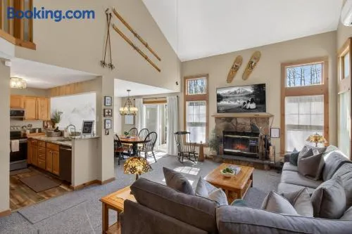 Spruce Lodge at Camelback - Image 1