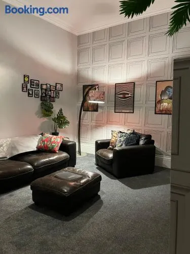 Large Mach Apartment at Pen Y Coed Hall - Image 1