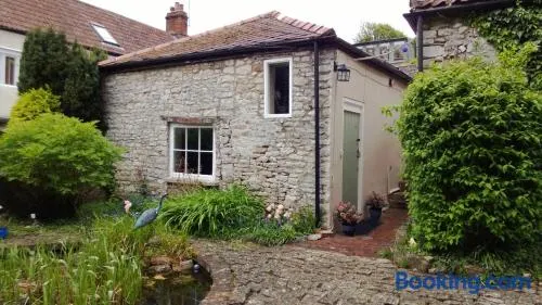 Longbridge Cottage - Image 1