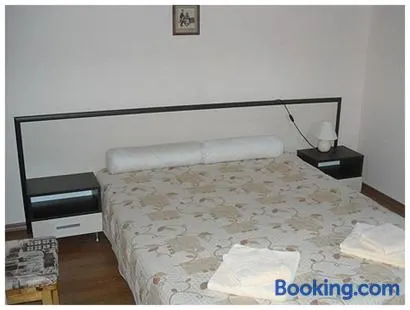 Guest rooms Voneshcha Voda - Image 1