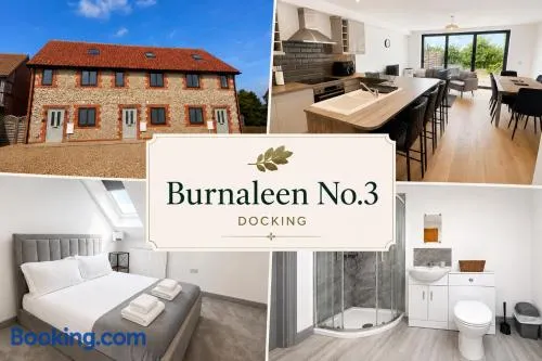 No3 Burnaleen Cottage - 4BR, Scenic Edge, Patio, Parking - Image 1