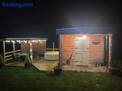 The original Sleeping Giant Lodge with hot tub & Alpacas - Image 1