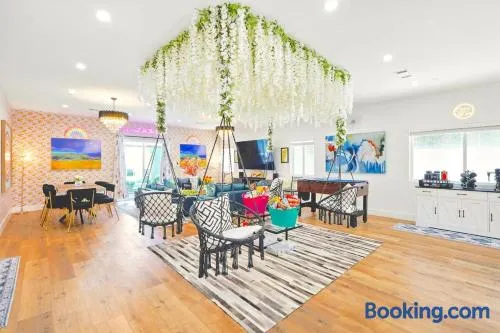 G - Luxe NoHo Oasis 15m to Universal - FIFA World Cup SoFi - Large Backyard - Games - Parking - Image 1