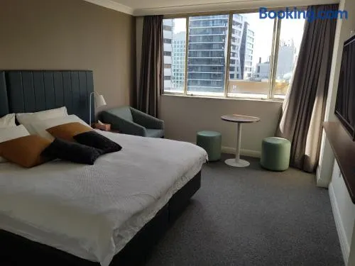 Chatswood Hotel - Image 1
