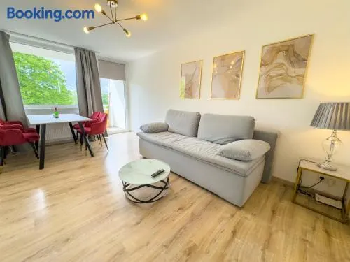 Messe-Apartment für 5 Gäste mit Balkon und Lift - Image 1