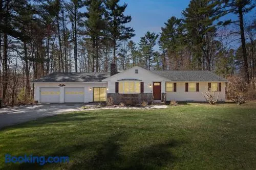 Melvin Village - 5 Bed3 Bath - Lake Winnipesaukee - Image 1