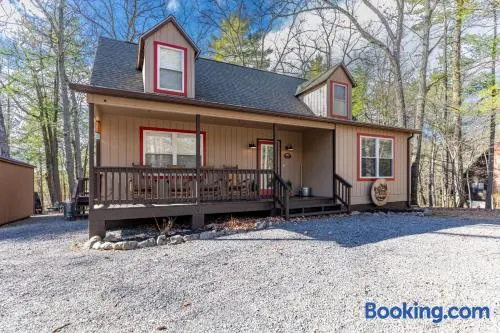 103 Palmer Road: The Hideaway - Image 1