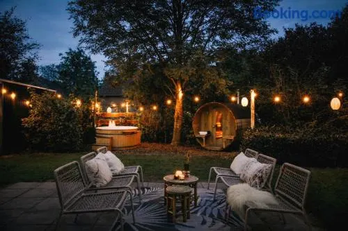 Bohemian Wellness met hottub & sauna - Image 1