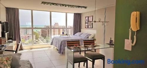 Flat Charmoso com Vista Panorâmica do Mar - Ponta de Campina - Image 1