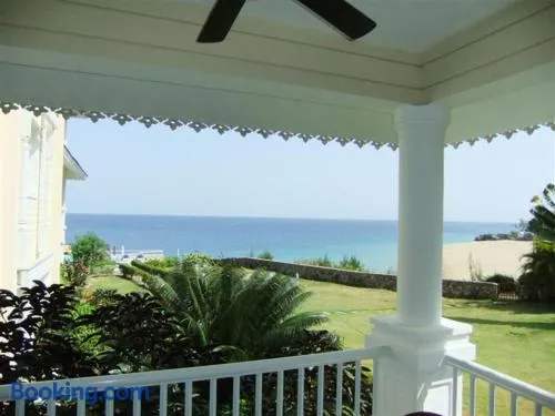Los Balcones - Image 1
